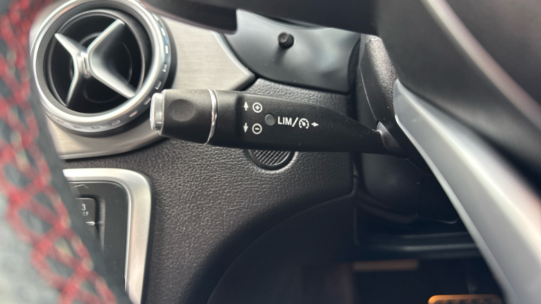 Mercedes-Benz GLA 220d 4Matic AMG Line 5dr Auto [Prem Plus] Diesel Hatchback